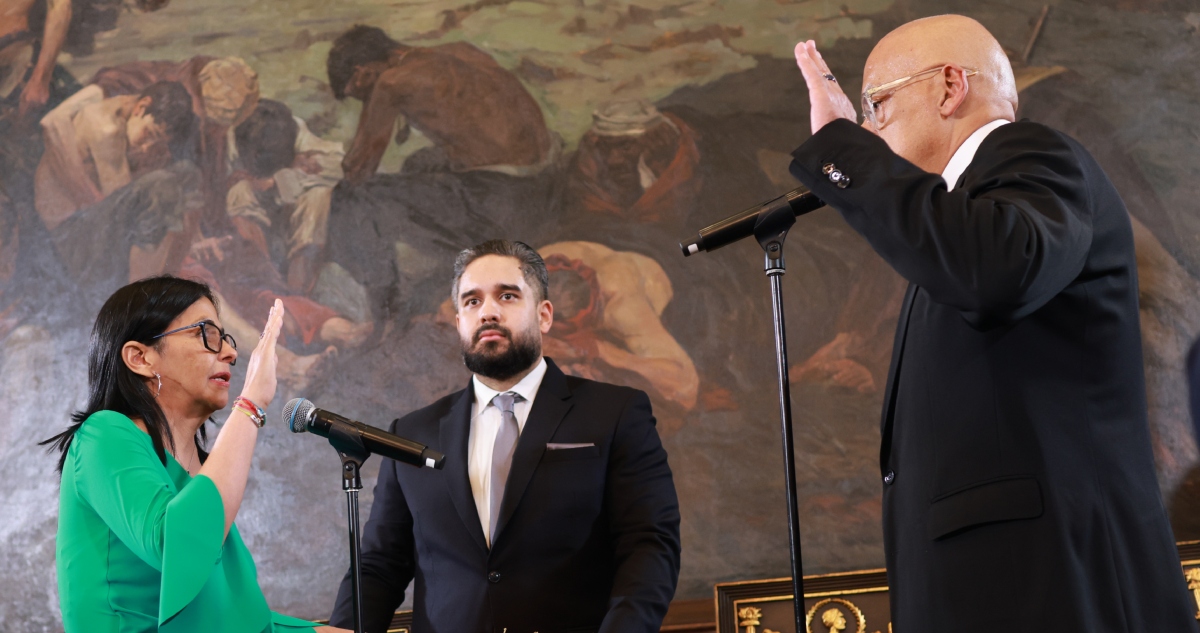 Esta historia no se escribe en foros diplomáticos ni en relatorías de derechos humanos. Se escribe entre balas, petróleo y capitulación.