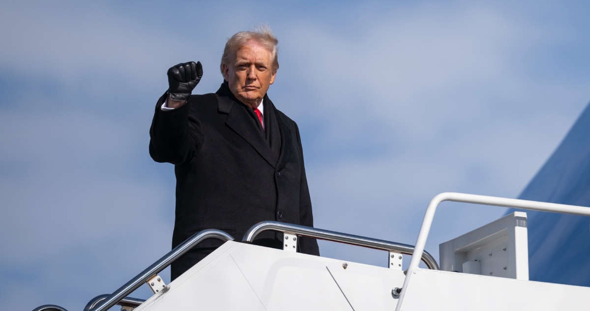 El Presidente de Estados Unidos, Donald Trump, dijo este martes que Cuba "está a punto de caer" porque no recibe más petróleo de Venezuela.