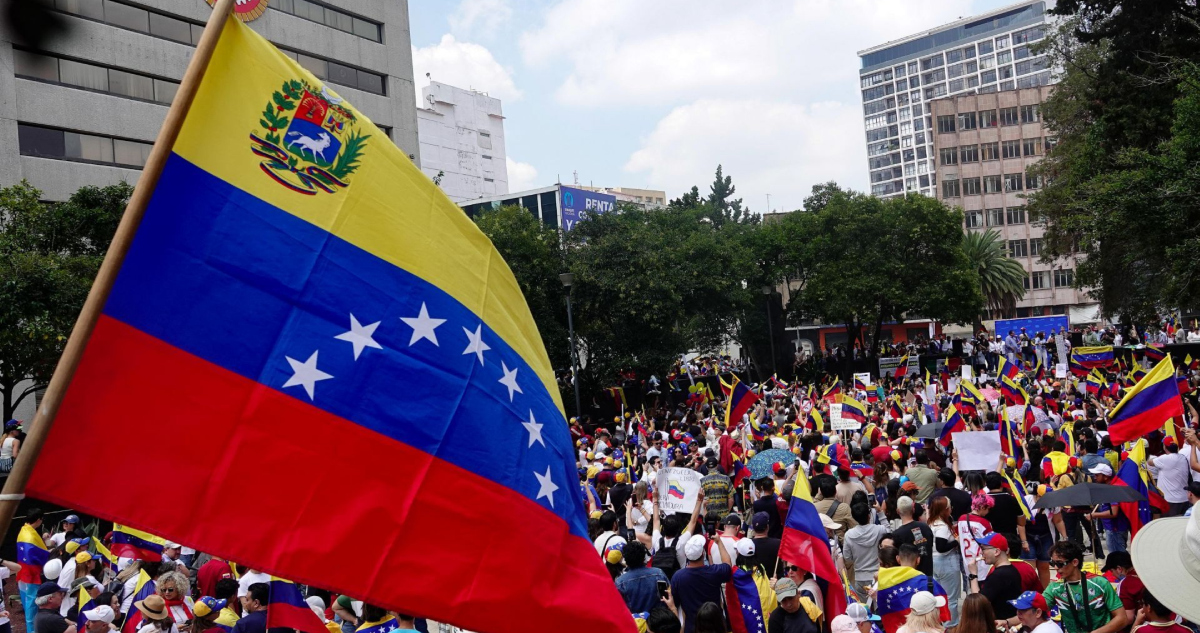 Irán, Rusia y Cuba, aliados estratégicos de Caracas, rechazaron la ofensiva estadounidense en Venezuela mientras que la derecha latinoamericana celebró el secuestro de Nicolás Maduro.