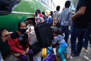 Familias jornaleras agrícolas migrantes. Foto: Cuartoscuro.
