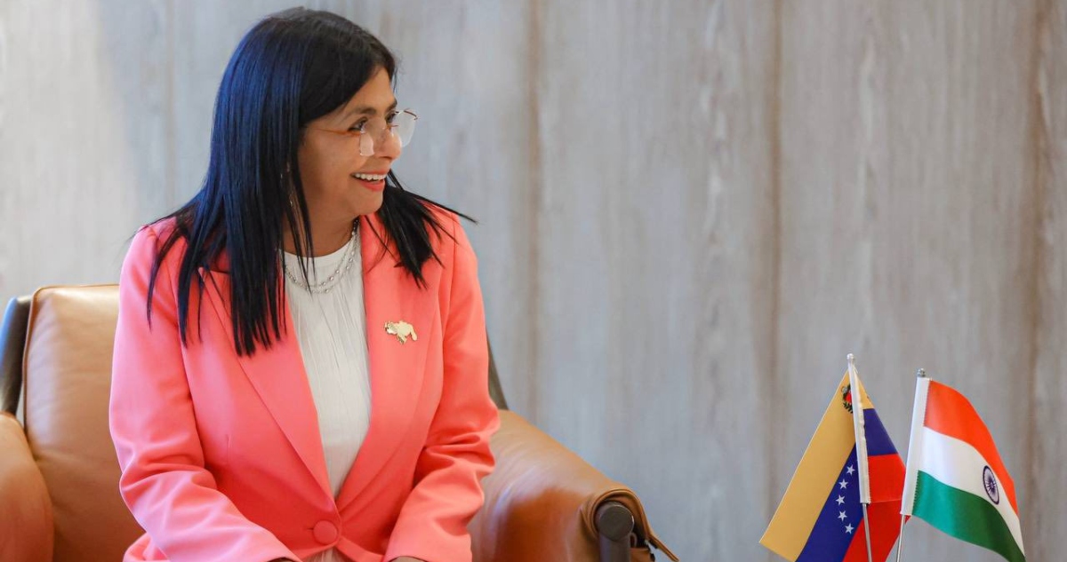 La Presidenta encargada de Venezuela, Delcy Rodríguez, recibió el lunes a la encargada de negocios de EU de la Unidad de Asuntos para Venezuela, Laura Dogu.