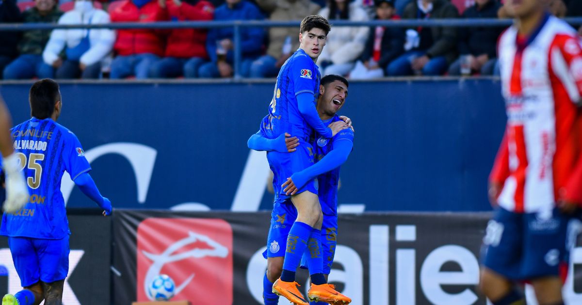 Armando González goleador de las Chivas