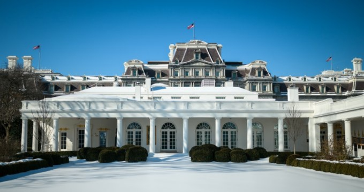 El Presidente de EU, Donald Trump, aseguró que le pidió a su homóloga mexicana, Claudia Sheinbaum, que dejara de enviar petróleo a Cuba y que ella accedió.