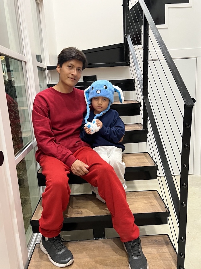 Liam, niño de cinco años, y su padre, Adrián Alexander Conejo Arias, quienes fueron detenidos por el ICE el pasado 20 de enero en Minneapolis, ya están libres.