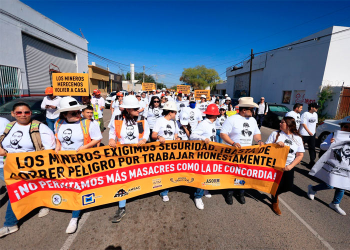 Marchan en diferentes estados del país para exigir justicia por mineros desaparecidos en Sinaloa