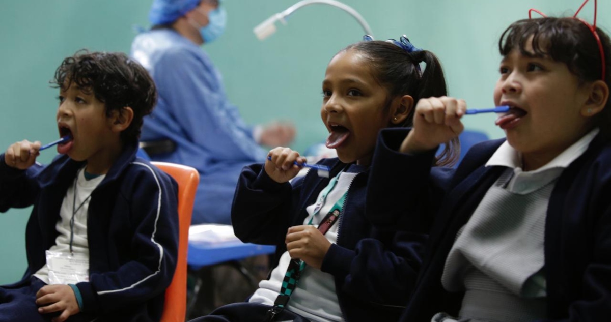 Un especialista señaló cuál es la mejor edad para el uso del flúor en los menores de edad.