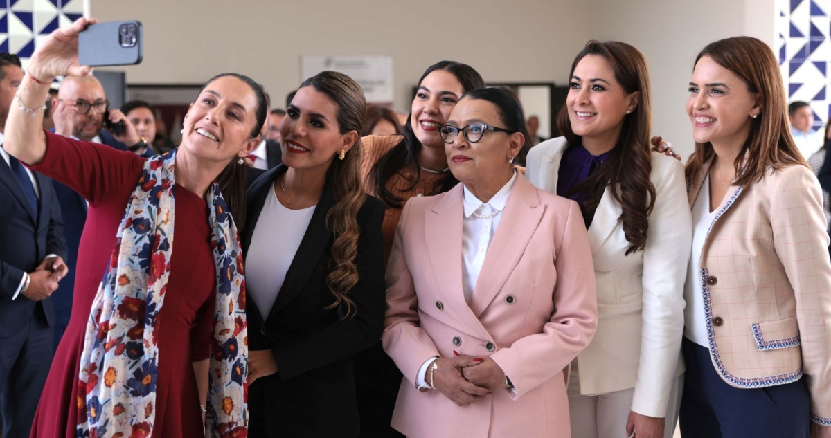 Las necesidades exigen servidores y políticos con más trabajo en territorio y menos escritorio, más trabajo en el mundo real y menos selfis en el digital.