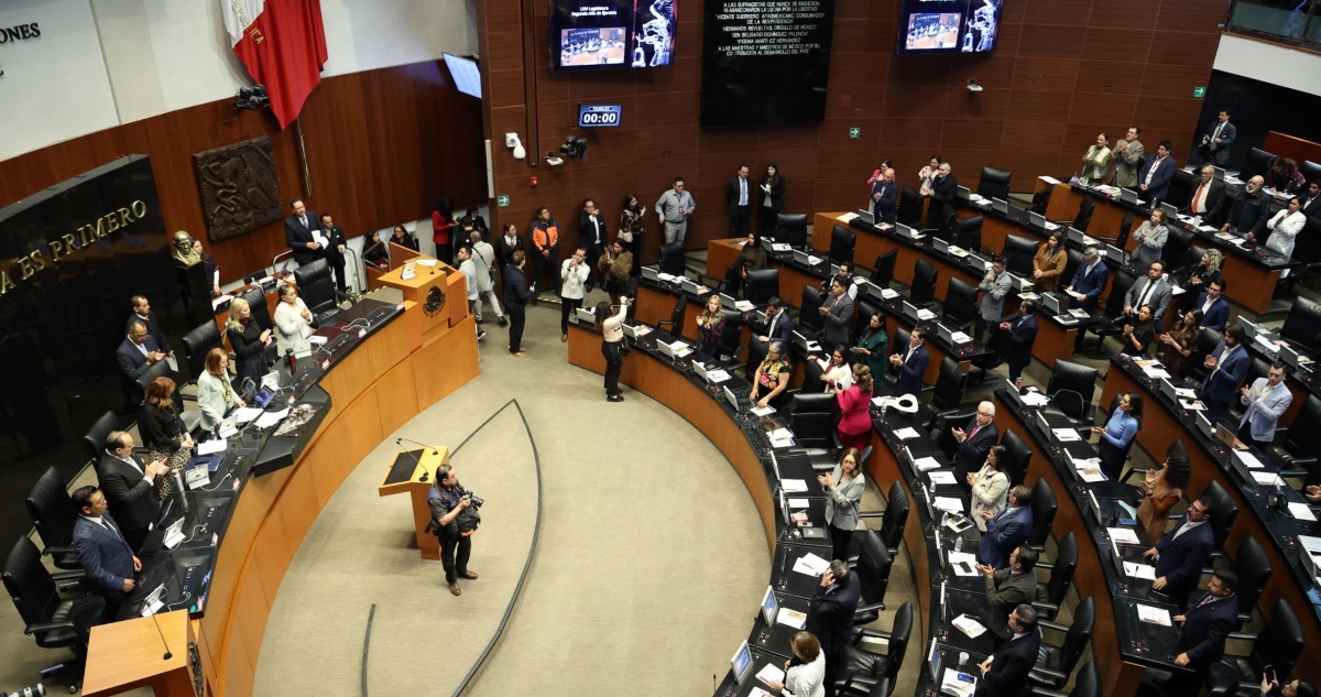 El Senado clausuró un "salón de belleza" en sus instalaciones.