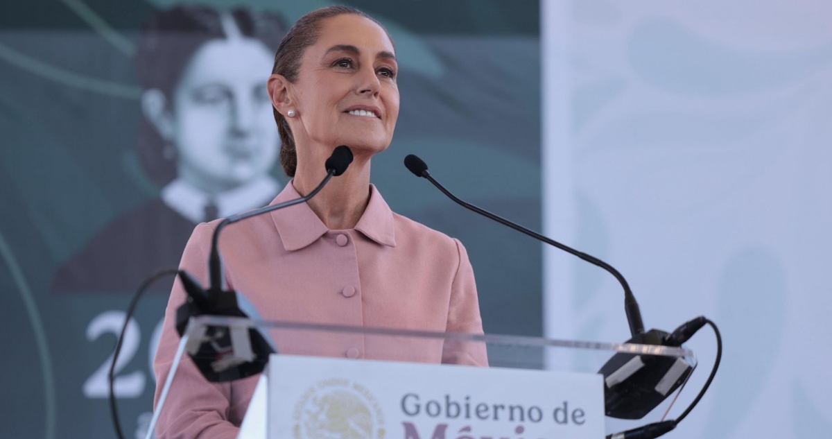 Sheinbaum felicitó a Laura Fernández