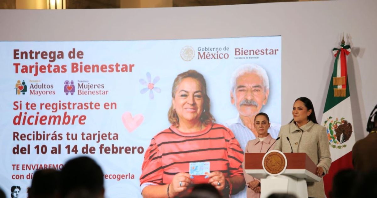 Ariadna Montiel informó que los beneficiarios que podrán recibir las tarjeras de pensiones del bienestar para adultos mayores y mujeres recibirán su plástico.