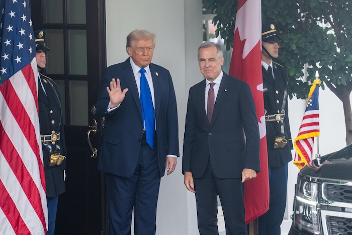 El Primer Ministro de Canadá, Mark Carney, habló con Donald Trump sobre el Puente Internacional Gordie Howe, después de que amenazara con bloquear su apertura.