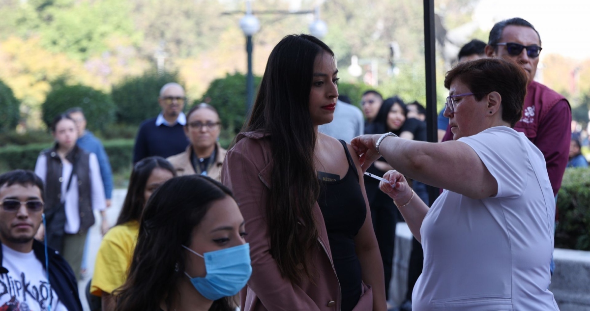 El Gobierno de Claudia Sheinbaum Pardo insistió en que hay suficientes vacunas contra el sarampión en México, donde se cuenta con al menos 28 millones de dosis.