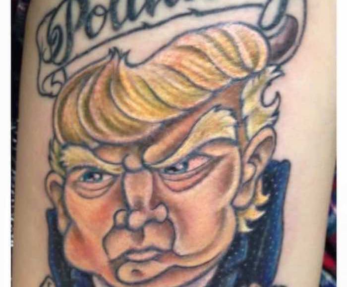 Donald Trump no se queda atrás, ya que ha sido eternizado en el tegumento de alguien. Foto: Twitter.